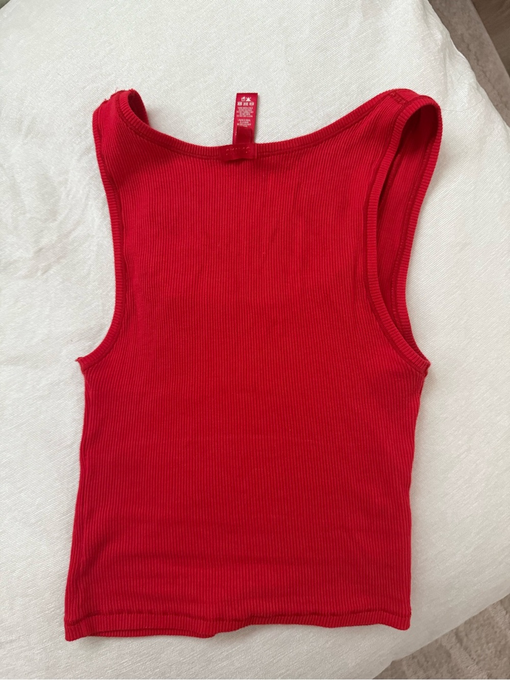 SKIMS red ribbed tank top - Picture 4 of 4